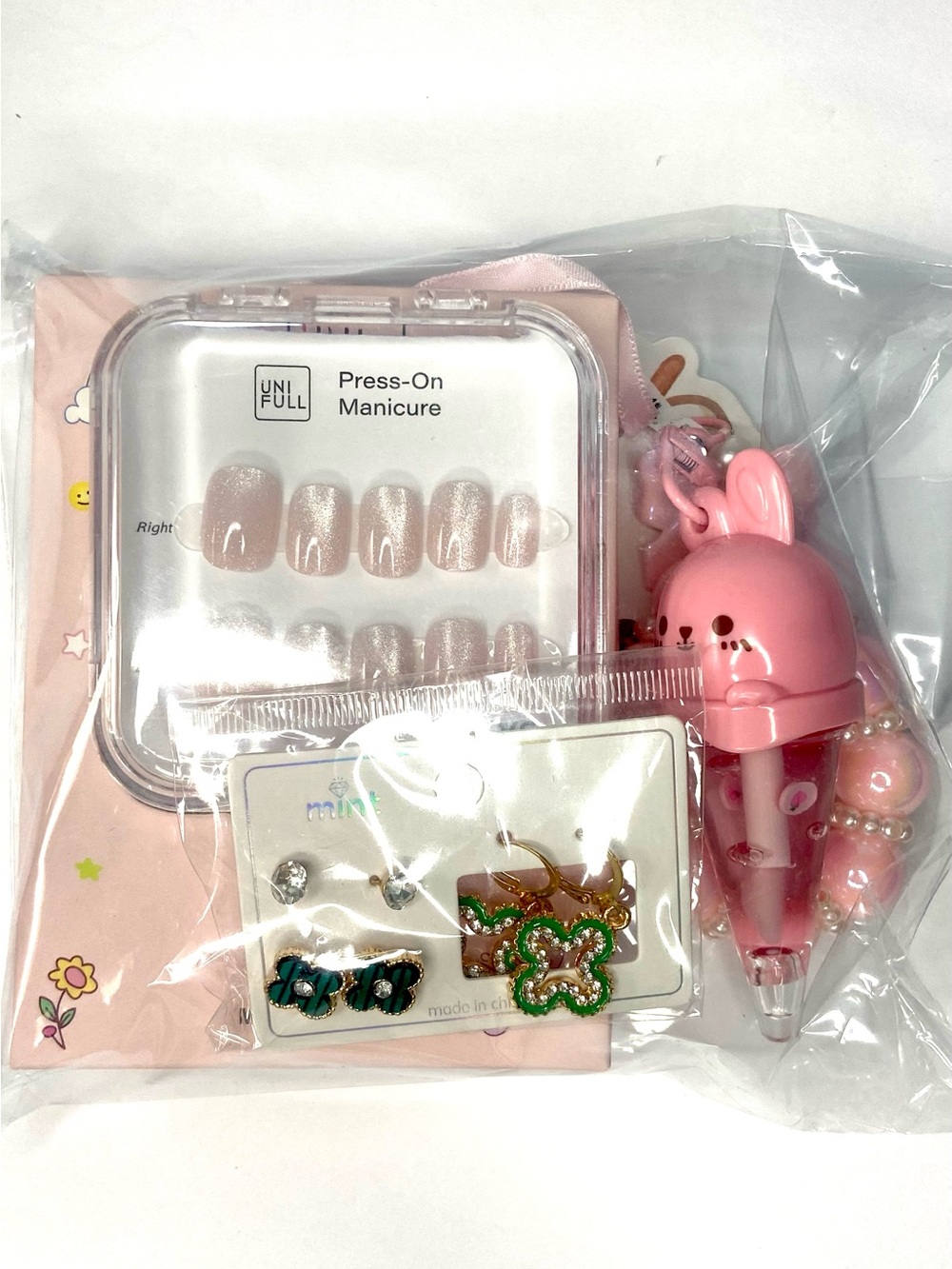 UNIF Pink Press-On Nail Set with Bunny Pen and Charm Earrings